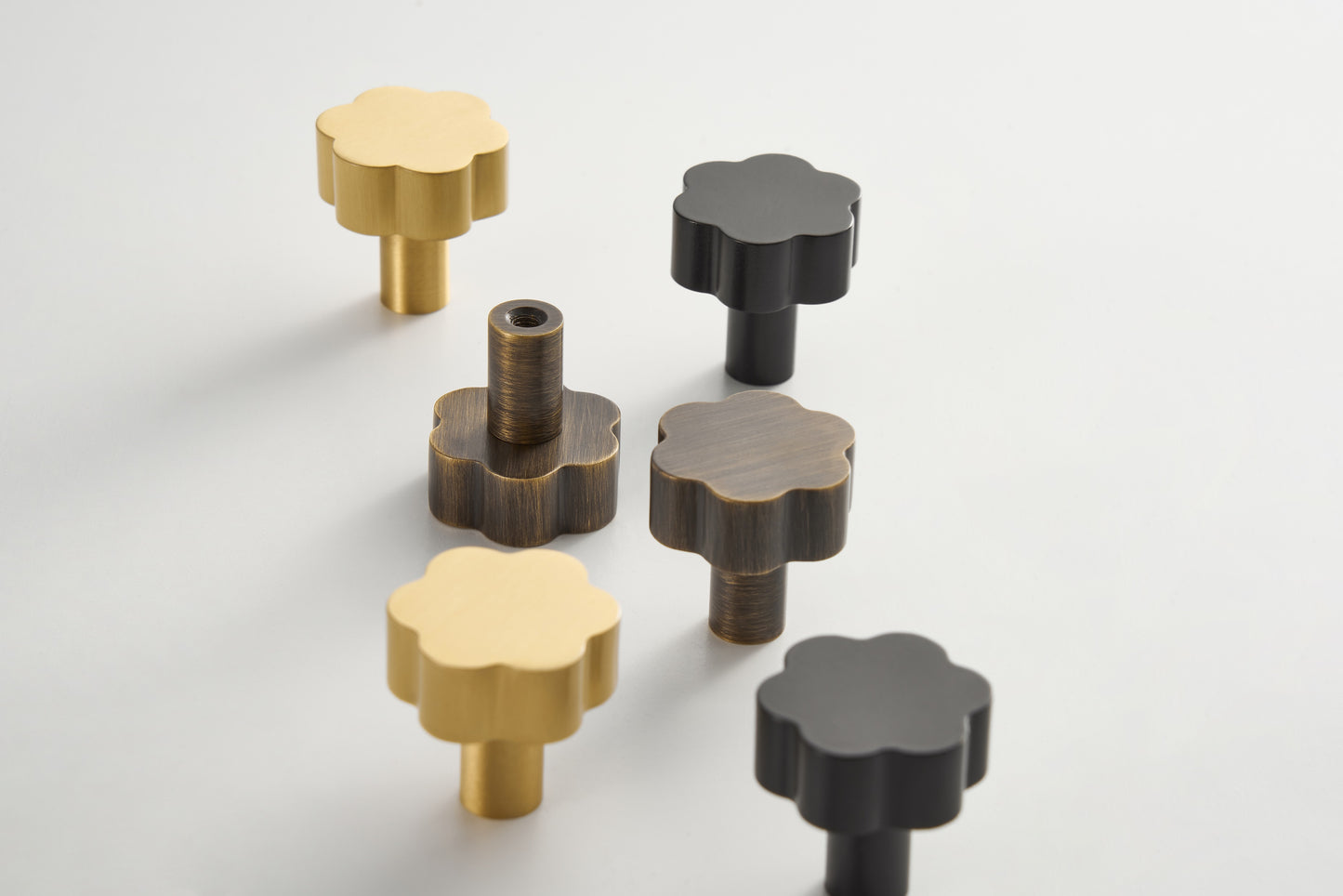 Flower Knob | Bronze
