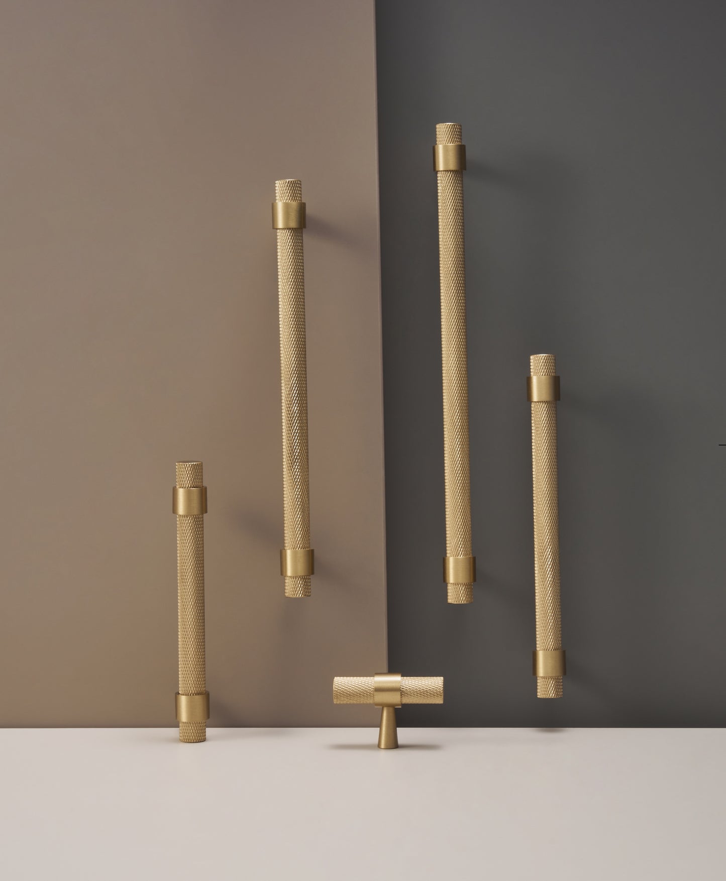 Knurled Handle | Brass